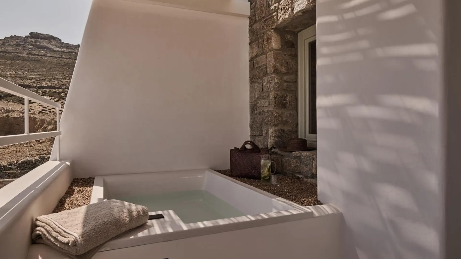 Yi Hotel Mykonos Ελιά